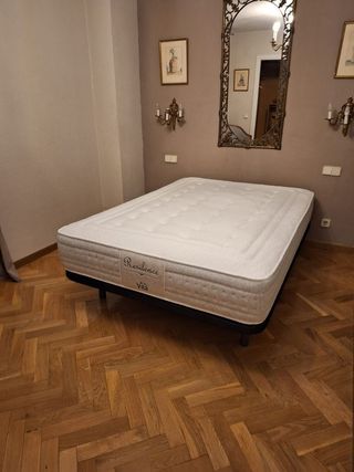 Camas: Canape abatible de madera. Colchones visco