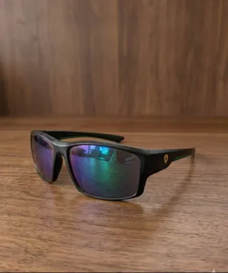 Gafas de Sol Ferrari Negras con Lente Multicolor