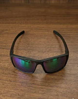 Gafas de Sol Ferrari Negras con Lente Multicolor