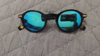 Gafas de sol John Lennon negras y azules