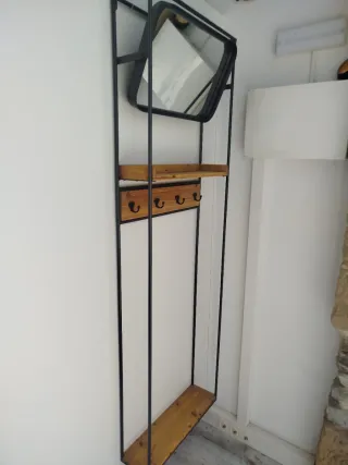 Specchio ingresso con appendiabiti e ripiano