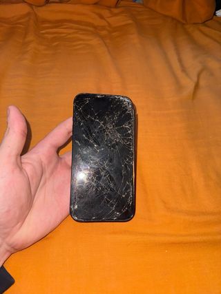 iPhone 14 Pro Negro roto
