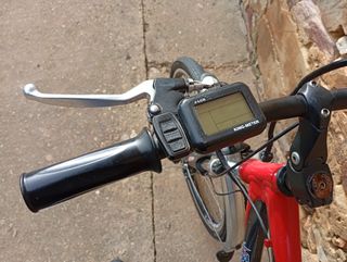 Bicicleta Eléctrica Roja