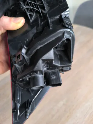 Piloto Trasero Derecho León MK3 Familiar