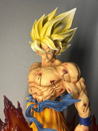 Figura Goku Super Saiyan Lava 1/6