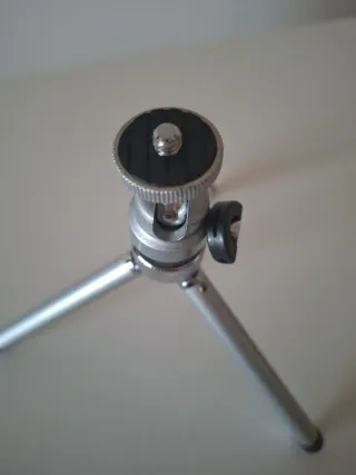 Mini trípode aluminio plegable