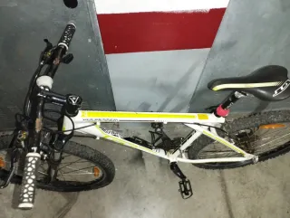 Bicicleta de Montaña GT Regressor