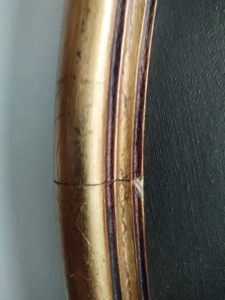 Quadri floreali vintage su sfondo scuro