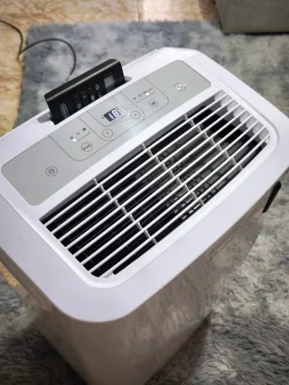 Aire Acondicionado Portátil DeLonghi