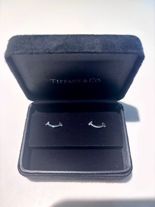 Pendientes Tiffany & Co T Smile Mini Oro Blanco