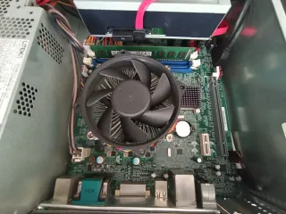 Ordenador sobre mesa Acer Veriton