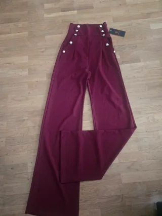 Pantalones anchos rojos