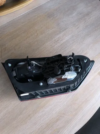 ✅ PILOTO TRASERO DERECHO LEON MK3 FAMILIAR