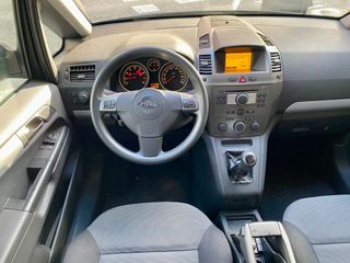Opel Zafira 2005
