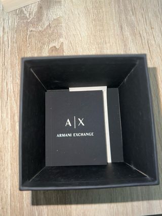 Reloj Armani Exchange Negro y Dorado