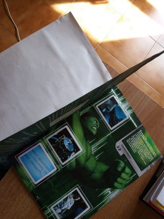 album con poster e figurine film hulk 2003 €19