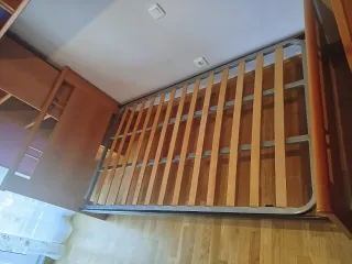 Dormitorio puente 3.30m x 2.30m Cama 105x180