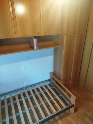 Dormitorio puente 3.30m x 2.30m Cama 105x180