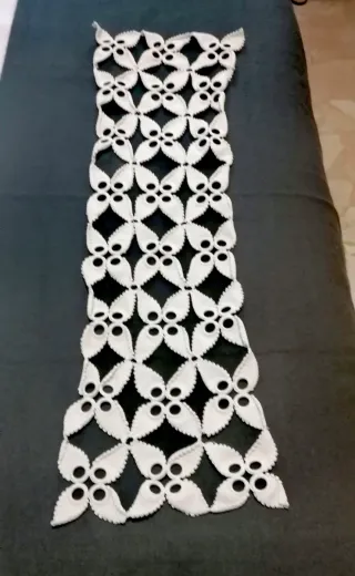 2 Caminos de mesa crochet