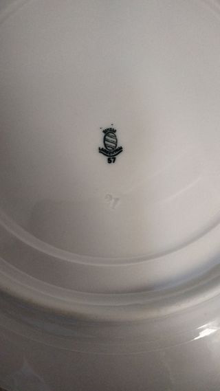 sei piatti da dolce e piatto da torta