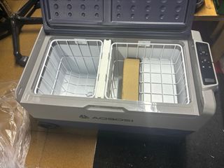 Nevera portátil con ruedas AOBOSI (36L)