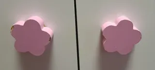 Armario de juguete de madera