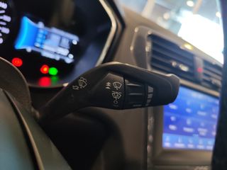 FORD Mondeo Sedán 2.0 HEV Titanium