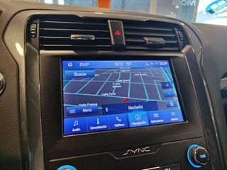 FORD Mondeo Sedán 2.0 HEV Titanium