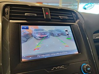 FORD Mondeo Sedán 2.0 HEV Titanium