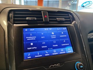 FORD Mondeo Sedán 2.0 HEV Titanium