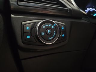 FORD Mondeo Sedán 2.0 HEV Titanium