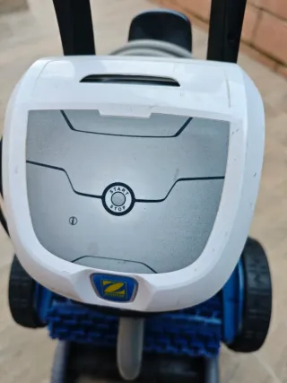 Robot limpiafondos Zodiac