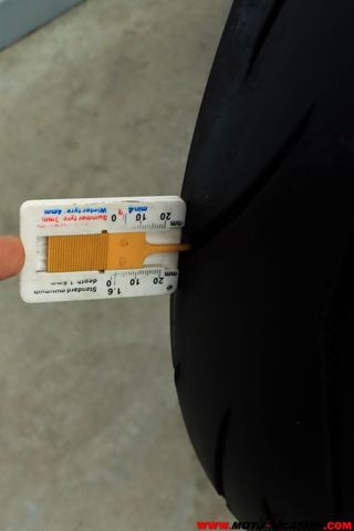 DUCATI MONSTER 821 DARK