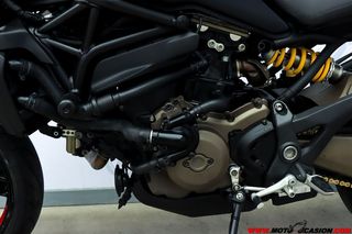DUCATI MONSTER 821 DARK