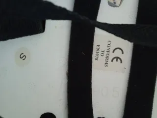 Casco niña Talla S rosa con corazones 18x15'5 cm