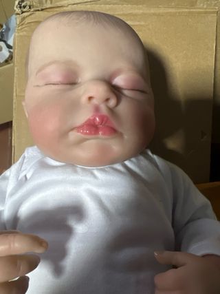 Bebé realista 43 cm muy tierno
