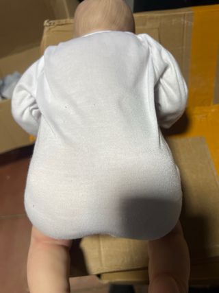 Bebé realista 43 cm muy tierno