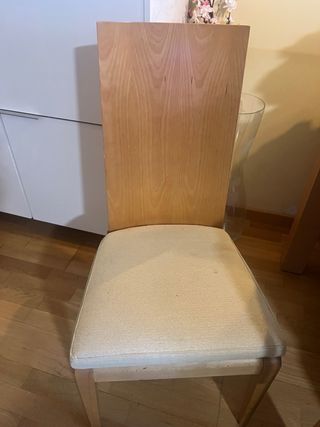 Seis sillas de comedor madera y chenilla
