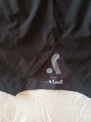 Camiseta de trabajo multibolsillo.