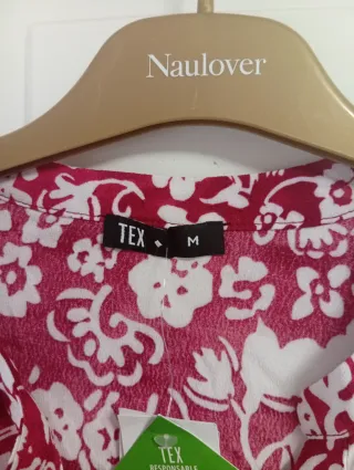 Vestido estampado de la marca TEX (Carrefour).