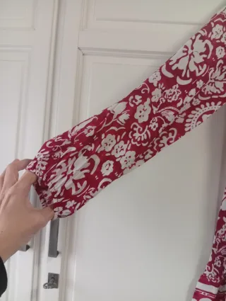 Vestido estampado de la marca TEX (Carrefour).