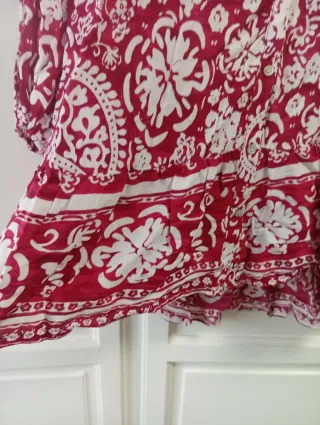 Vestido estampado de la marca TEX (Carrefour).