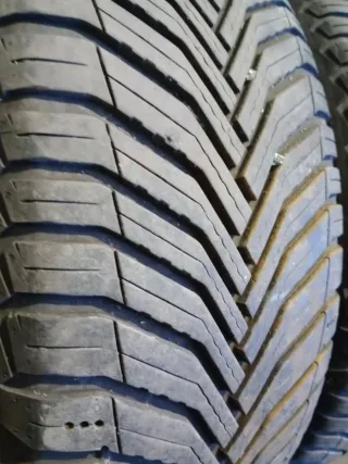 NEUMATICOS 225/55R18 102V