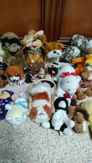 Lote de peluches variados