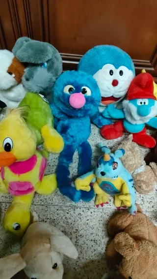 Lote de peluches variados