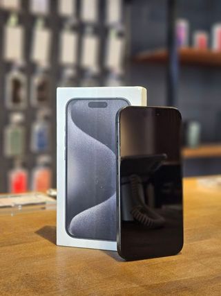 IPHONE 15 PRO 256GB NEGRO 88% BATERÍA