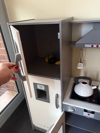 Cocinita infantil de juguete