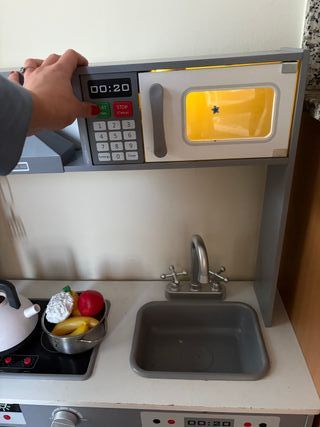 Cocinita infantil de juguete