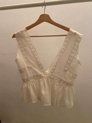 Blusa de encaje blanca