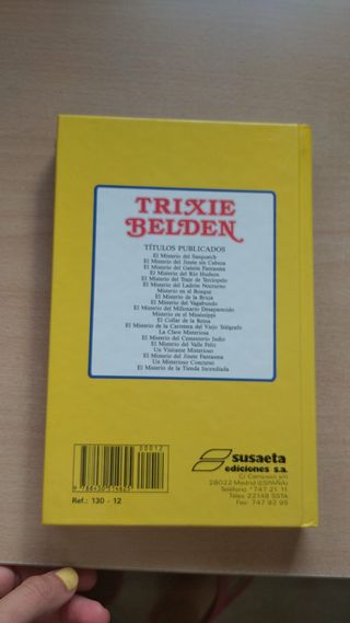 El misterio del vestido de terciopelo